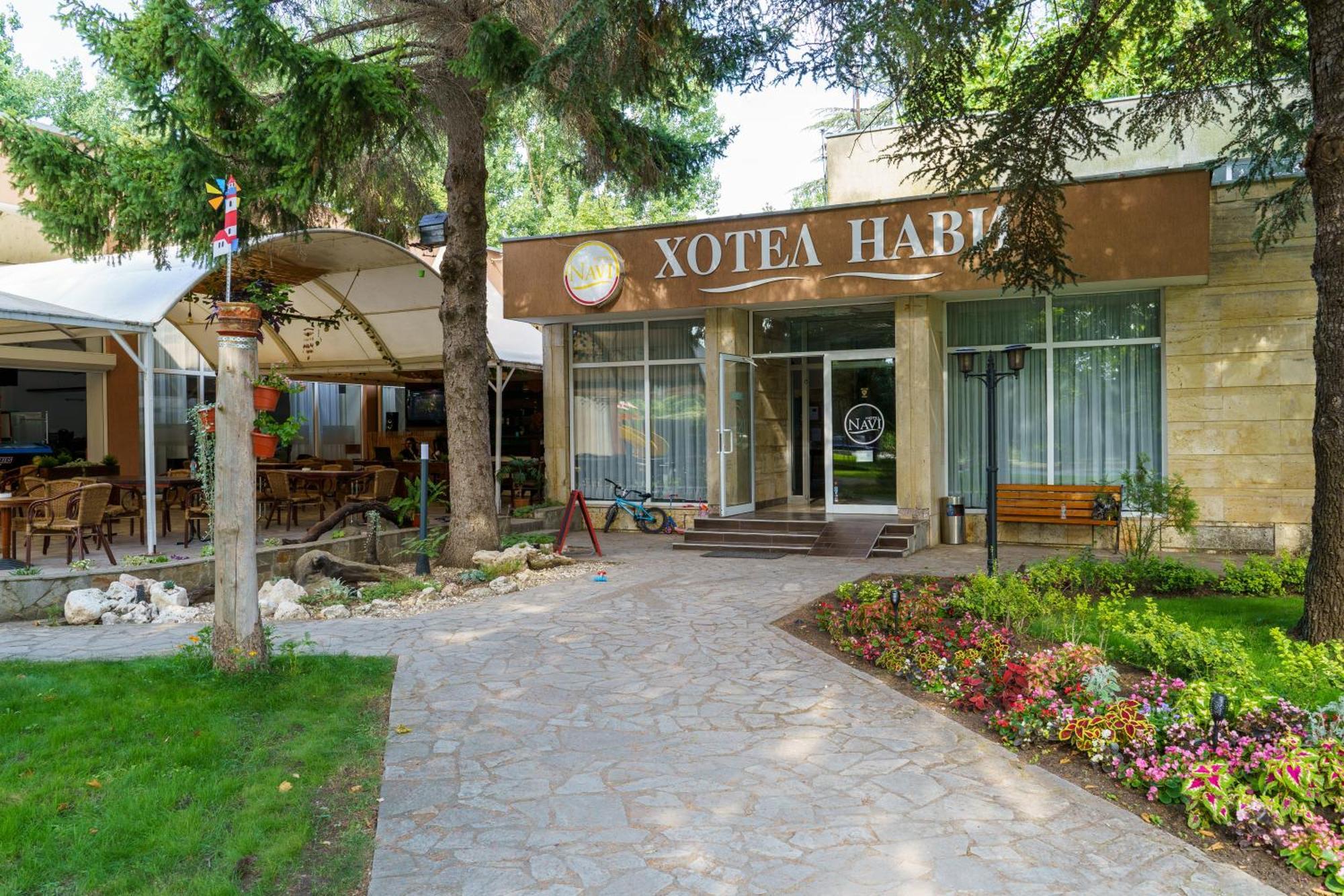 Hotel Navi Shabla Exterior photo